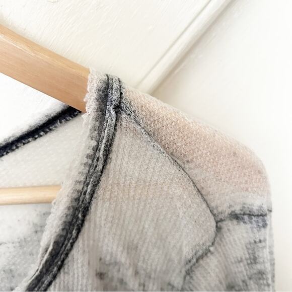 Ecote Lightweight Thermal Top Tie Front Gray White V-Neck Long Sleeve Pullover - Picture 3 of 7